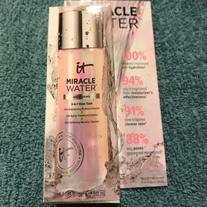 it cosmetics miracle water firm!! Last chance